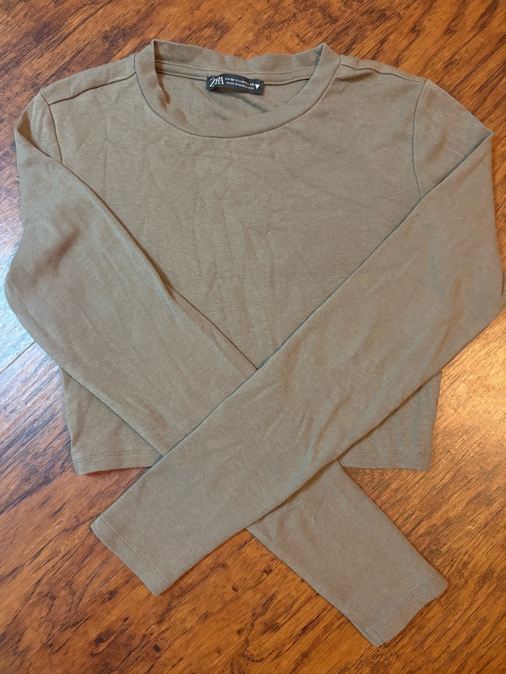Zara Cropped Long-Sleeve Crewneck Top in Olive Green